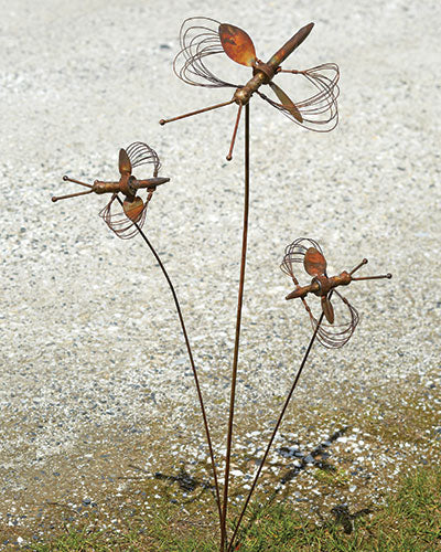 Dragonflies with Spinning Wings Garden Stake