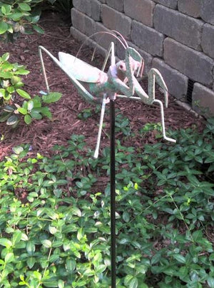 Praying Mantis Garden Ornament Stake outdoors front view